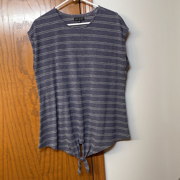 LANE BRYANT UEC 14/16 Blue white dot Short Sleeve Textured T-Shirt tie front - Picture 3 of 10